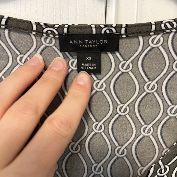 Ann Taylor Dress - Picture 4 of 5